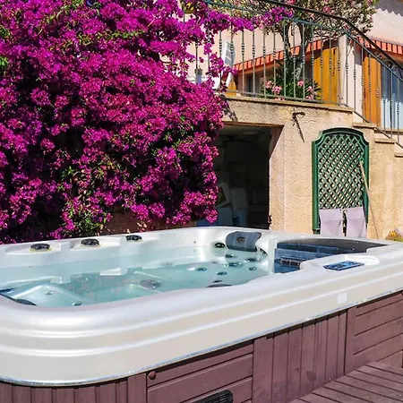 La Romeo, Piscine Et Сент-Максим