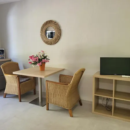 Апартаменты La Romeo, Piscine Et Сент-Максим