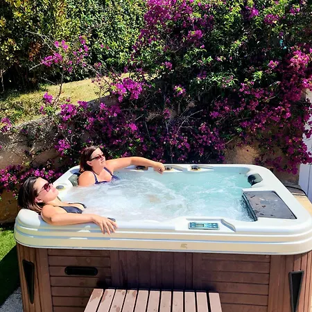 La Romeo, Piscine Et Appartement