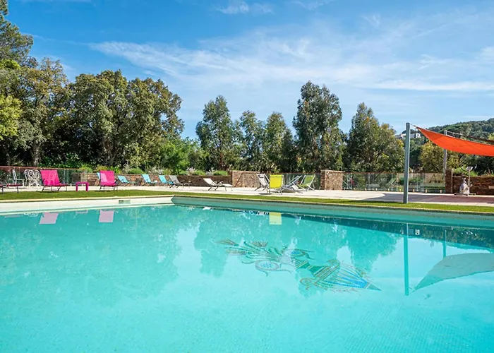 La Romeo, Piscine Et شقة *