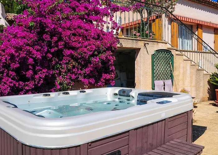 La Romeo, Piscine Et سانت ماكسيم