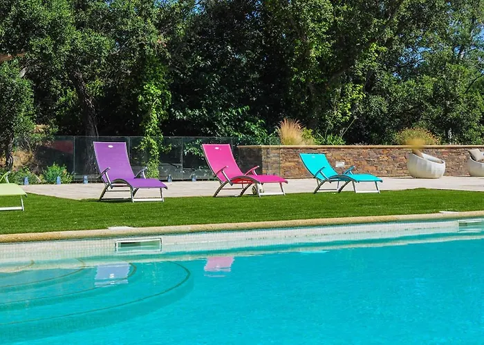 La Romeo, Piscine Et * Сент-Максим